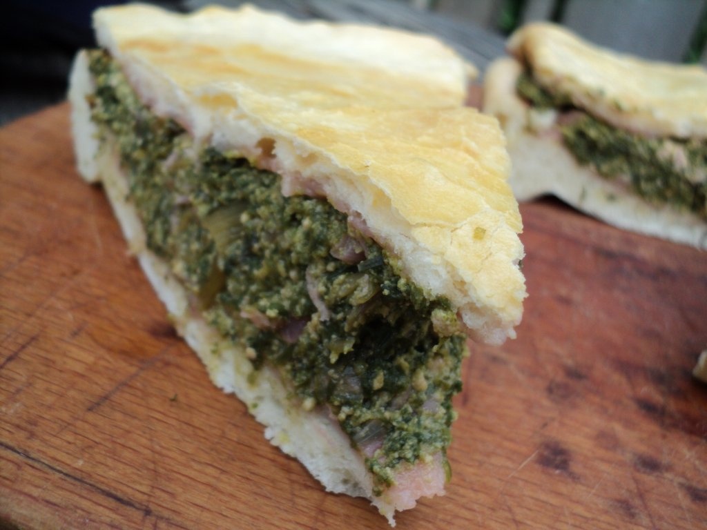 Plăcintă cu urdă și lobodă roșie