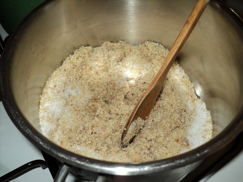 Tort cu nuci, fără făină