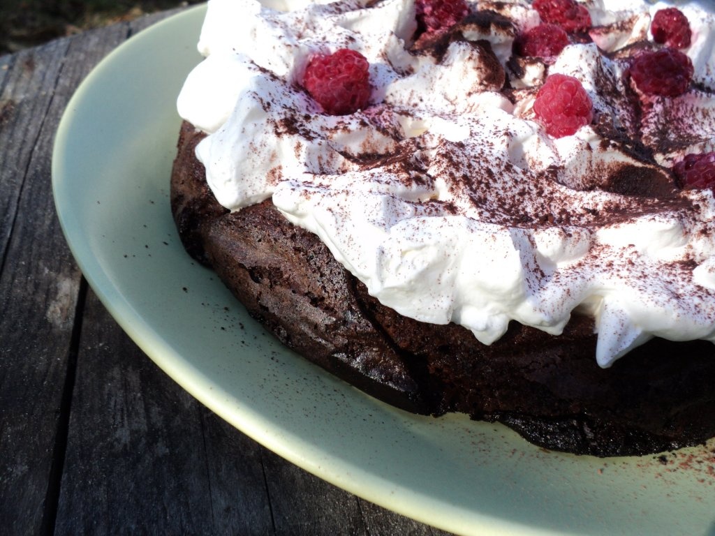 Tort cu nuci, fără făină