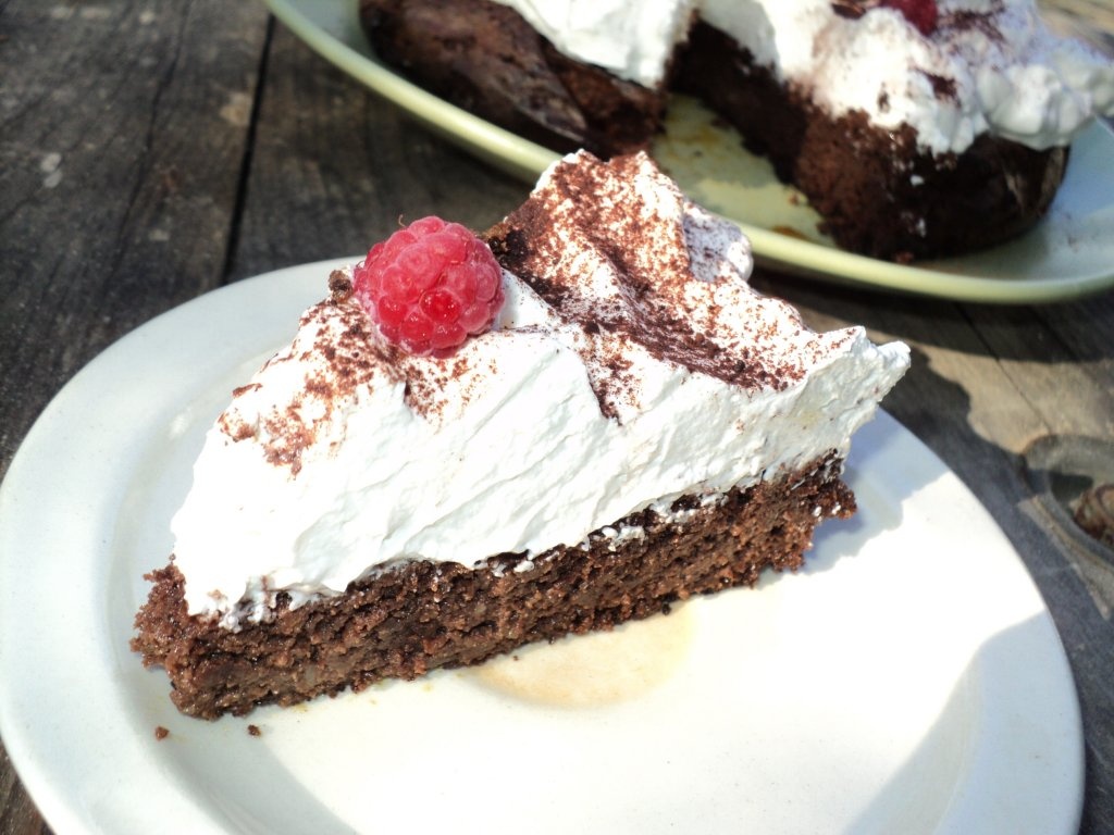 Tort cu nuci, fără făină