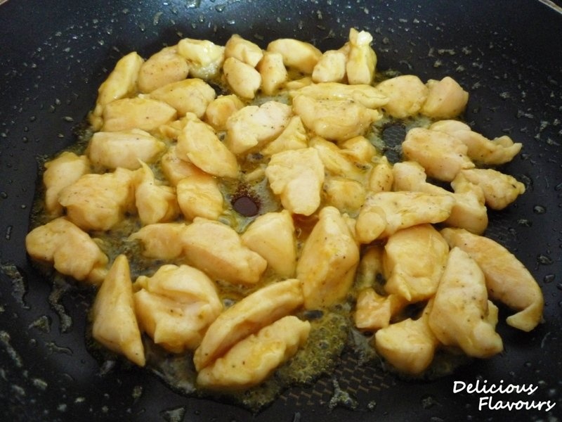 Piept de pui cu miere si mustar in sos alb