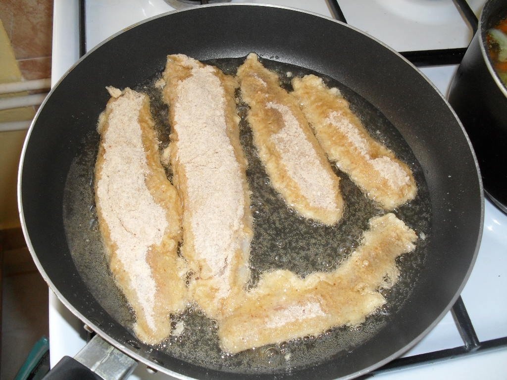 File de merluciu pane cu legume