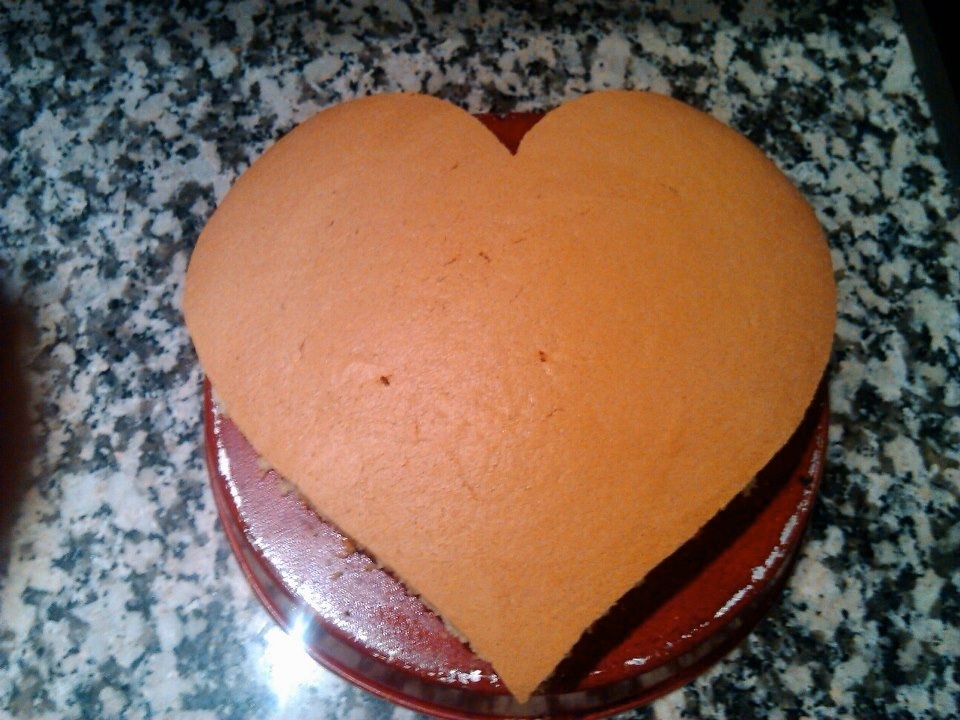 Tort cu frisca si nutella