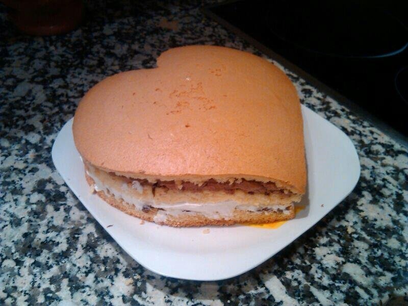 Tort cu frisca si nutella