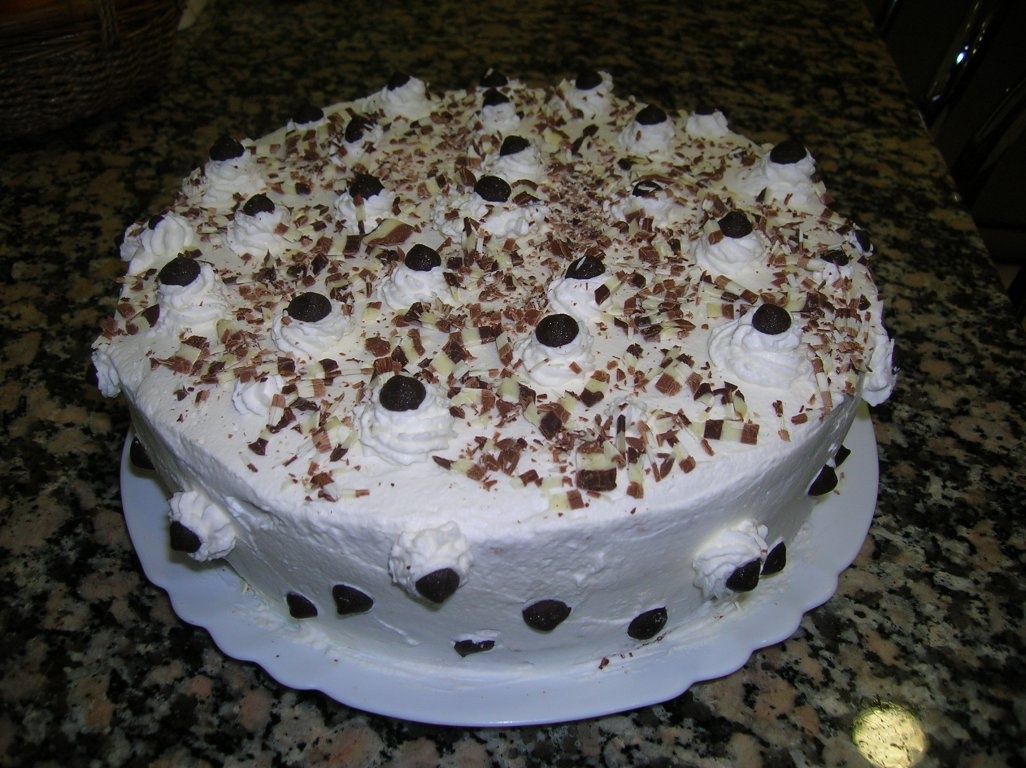 Tort cu frisca si nutella