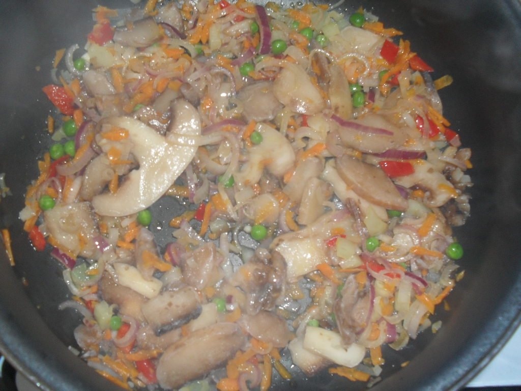 Piept de pui la gratar cu orez