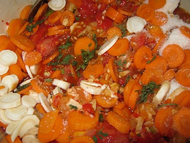 Legume si zarzavaturi la borcan