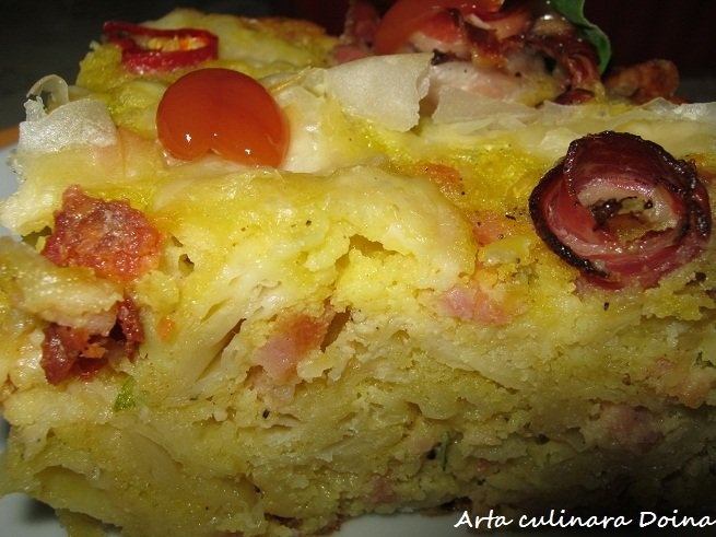 Placinta aperitiv cu sunca si cascaval