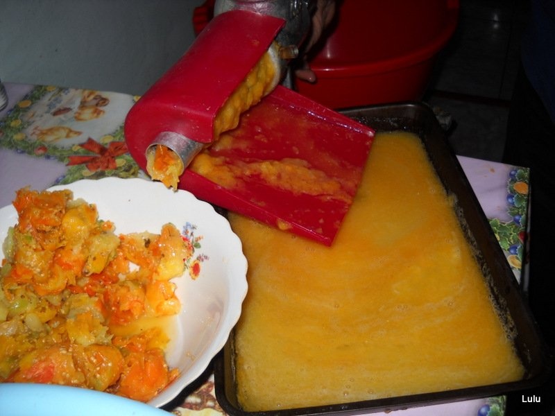 Suc de rosii galbene