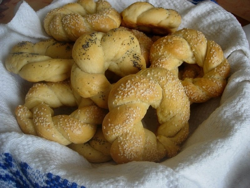 Covrigi cu mac si susan