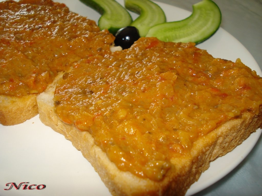 Zacusca de vinete cu ciuperci de padure