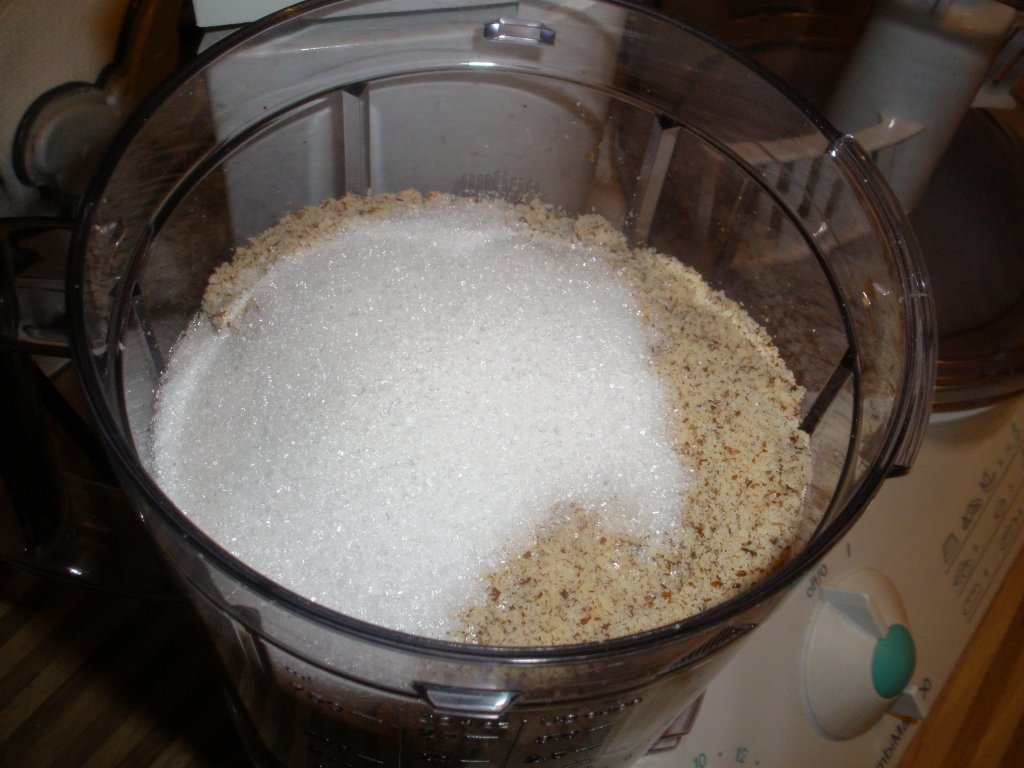 Tort delicios cu ciocolata, fara faina, marca Jamie Oliver