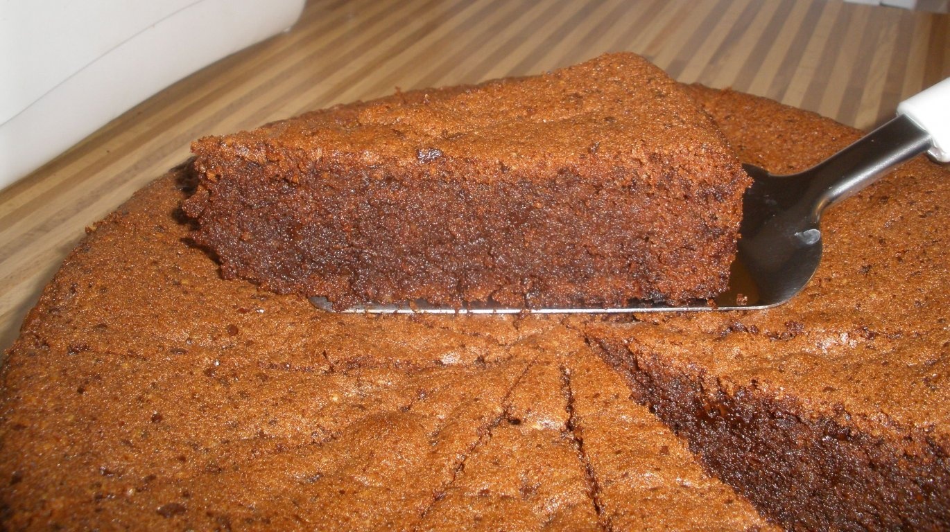 Tort delicios cu ciocolata, fara faina, marca Jamie Oliver