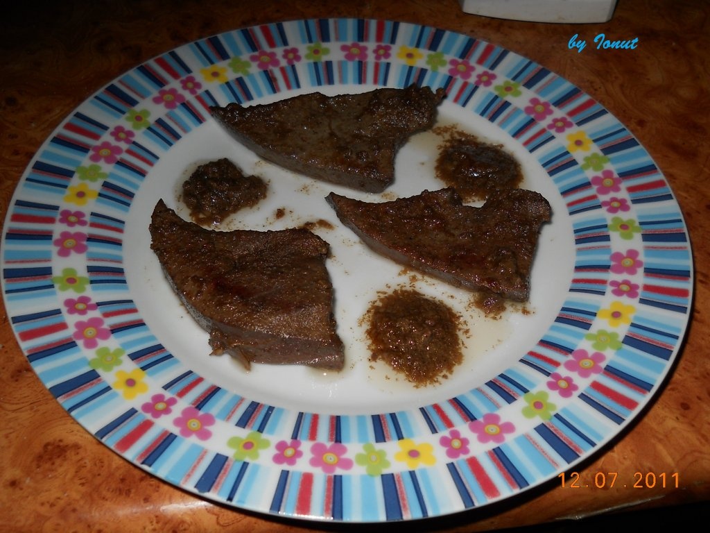 Ficat de porc cu ceapa