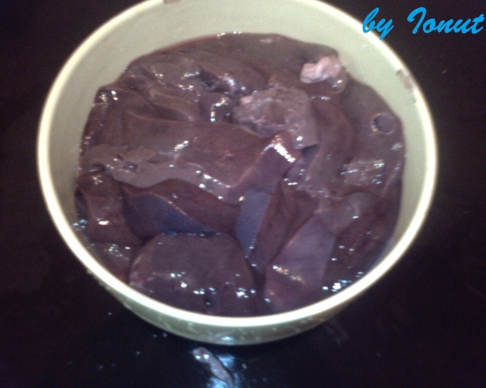 Ficat de porc cu ceapa