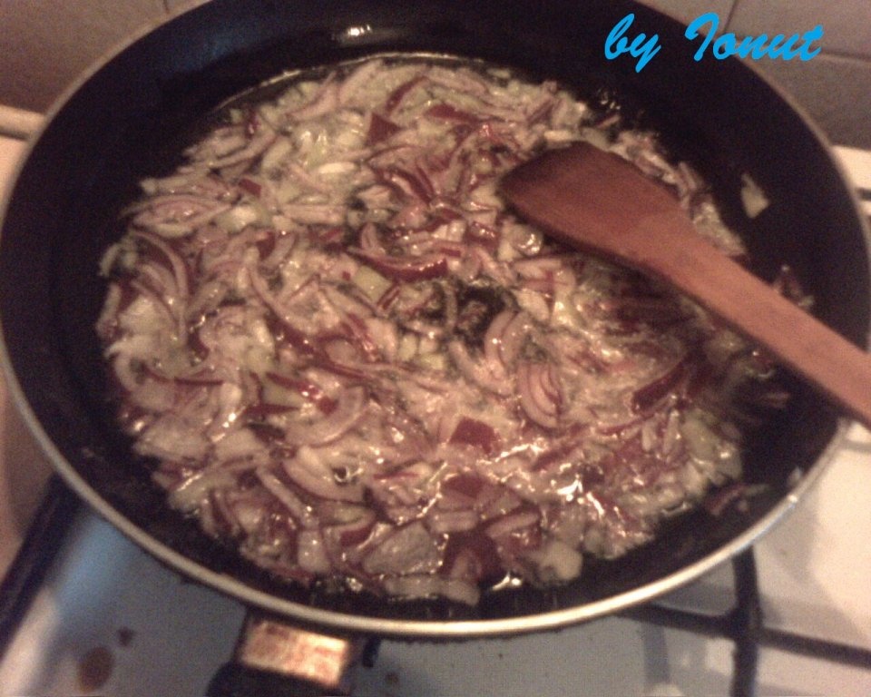 Ficat de porc cu ceapa