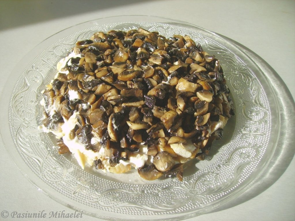 Salata floarea soarelui