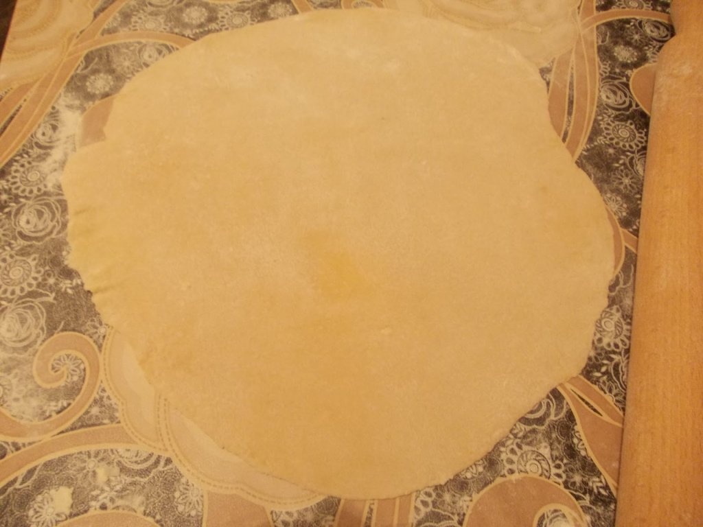 Ravioli cu carne si sos de rosii