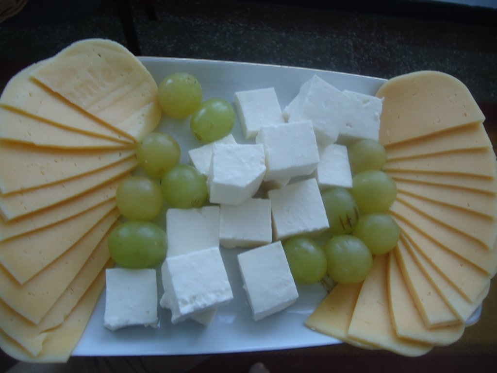 Platouri cu branza si peste