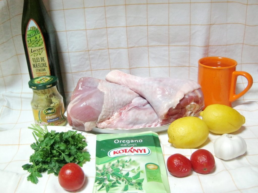 Curcan in sos de lamaie