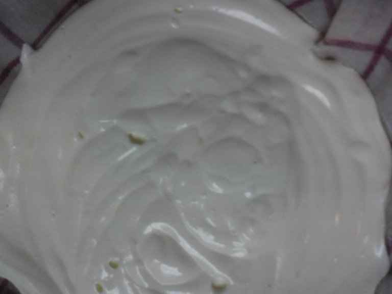 Prajitura cu branza  cu glazura  de ciocolata