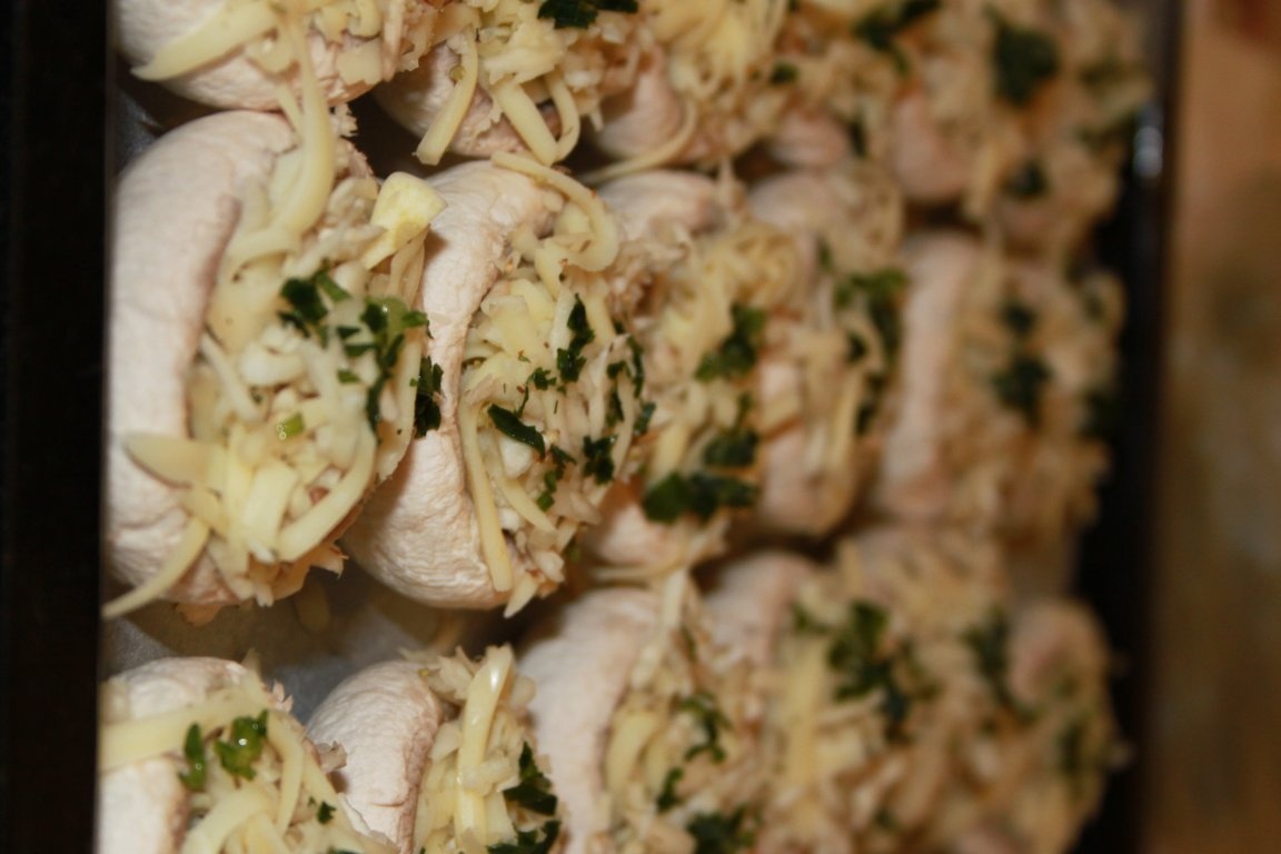 Ciuperci umplute la cuptor