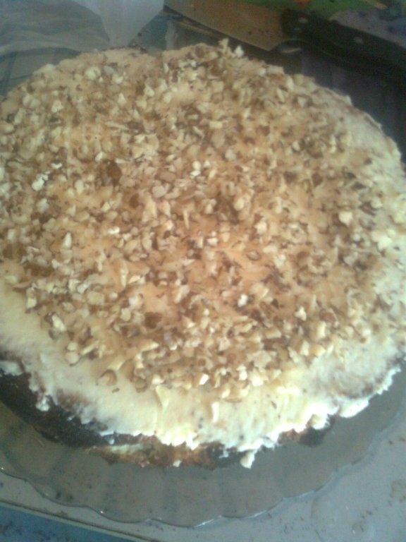 Tort cu nuca si cappuccino