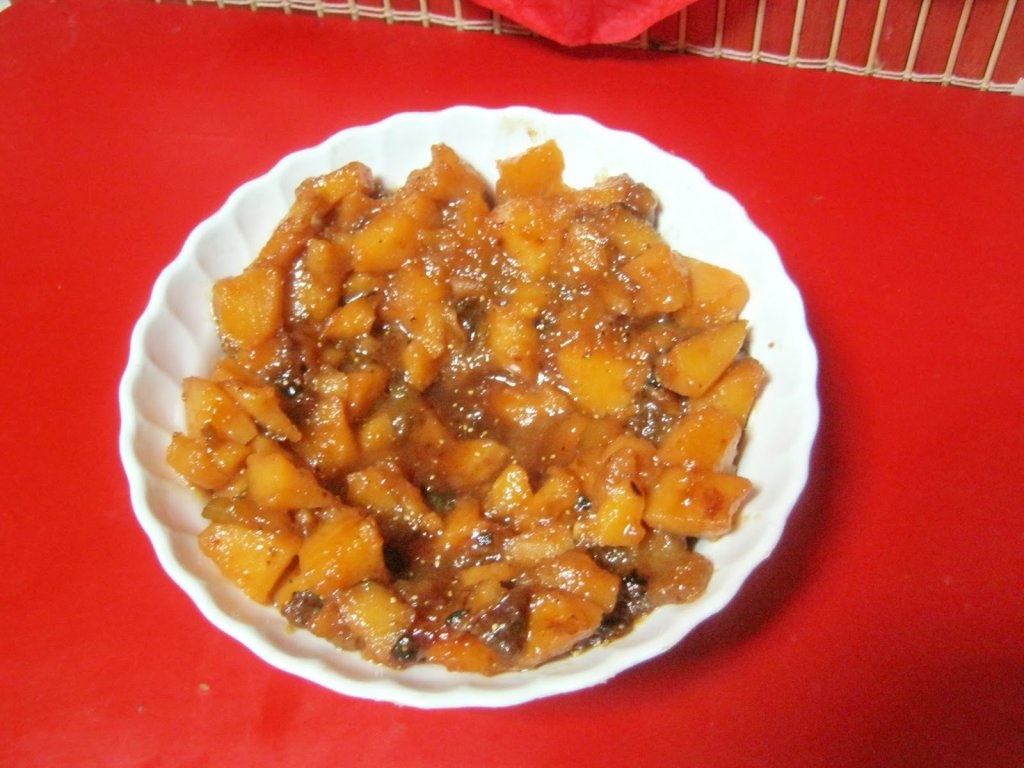 Trigoane cu gutui si smochine