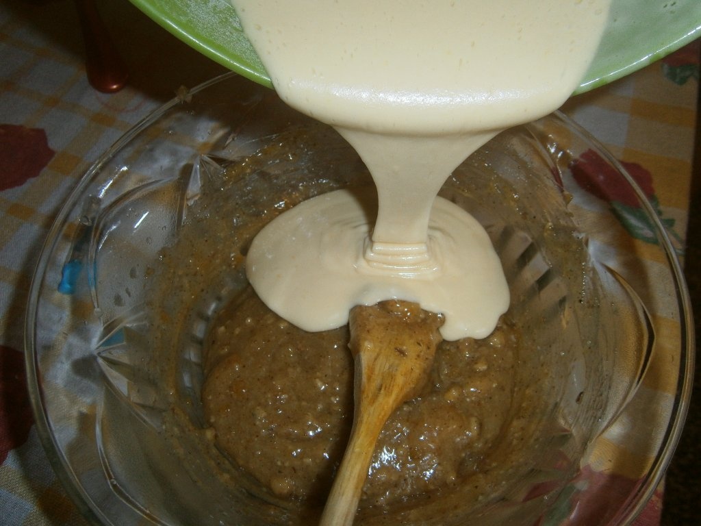 Prajitura cu nuca si dulceata - Prajitura Diminetii