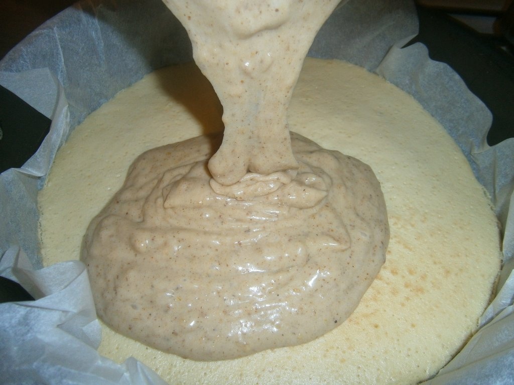 Prajitura cu nuca si dulceata - Prajitura Diminetii