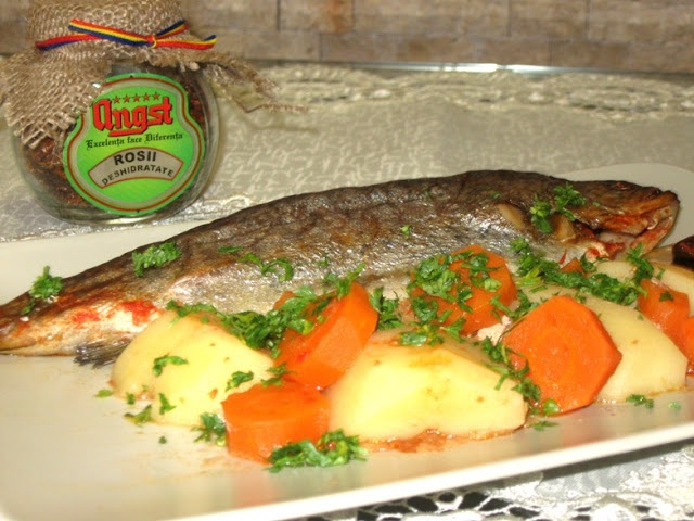 Pastrav cu rosii deshidratate si capere