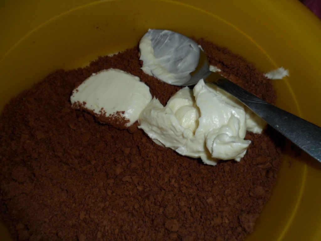 Desert cu banane si ciocolata (fara coacere)