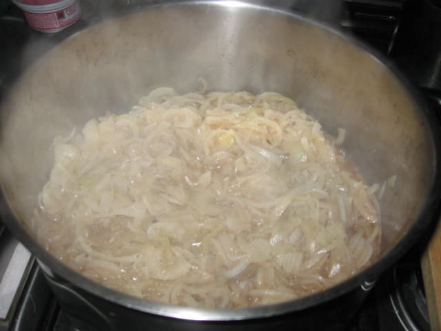 Tocanita de ceapa cu rasol de vitel,ceapa si rosii