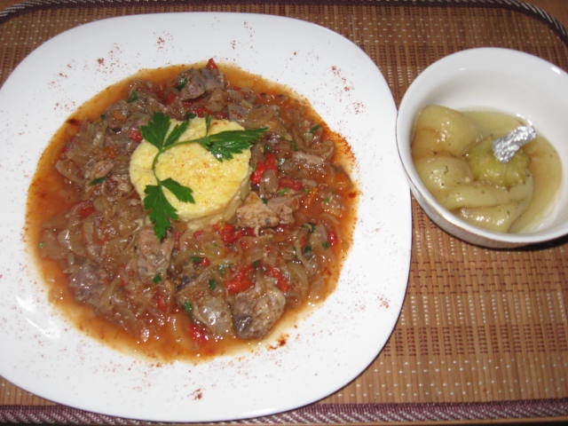 Tocanita de ceapa cu rasol de vitel,ceapa si rosii