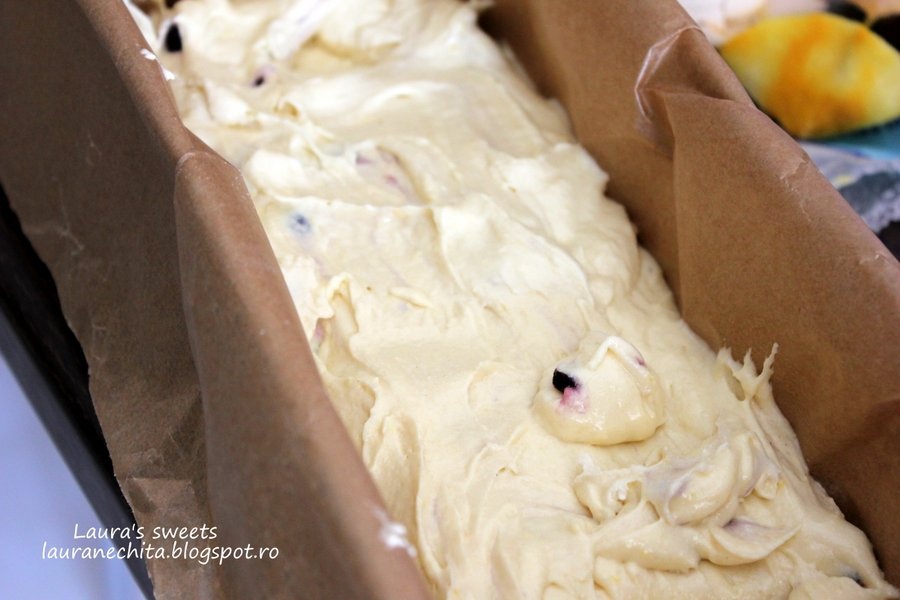 Chec cu lamaie si afine