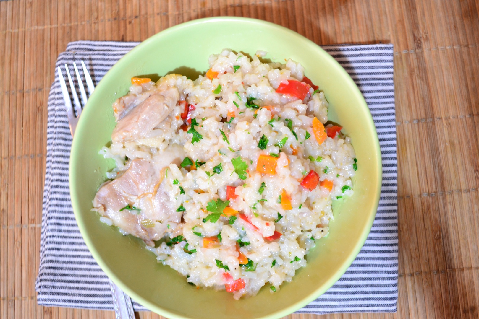 Pilaf cu pui si legume la Philips Multicooker