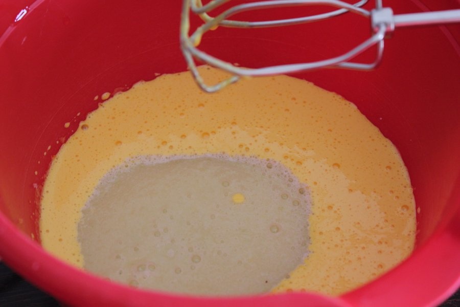 Mini tarte cu crema de pepene galben (melon curd )