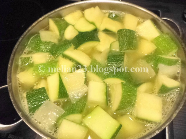 Supa de dovlecei  / zucchini