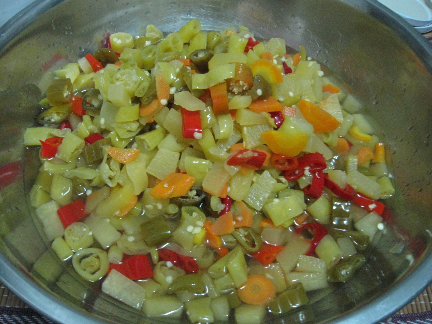 Ciusca si dovlecei in otet - reteta casei