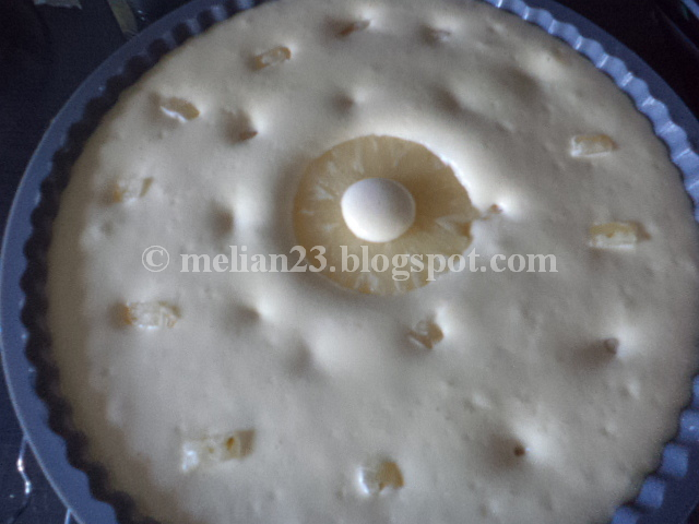 Pandispan pufos cu ananas