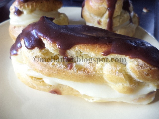 Eclere cu crema de vanilie