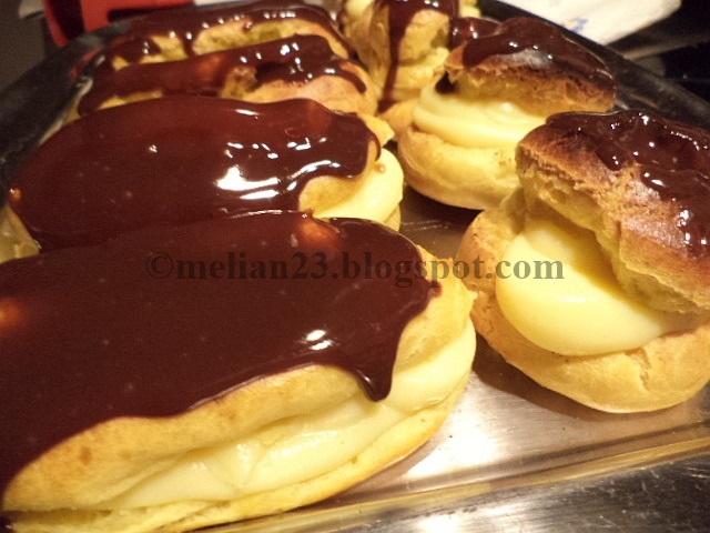 Eclere cu crema de vanilie