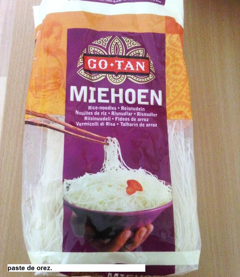 Paste de orez cu legume si omleta