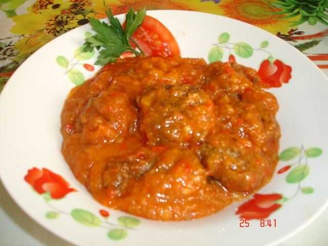 Piftelute cu sos de legume