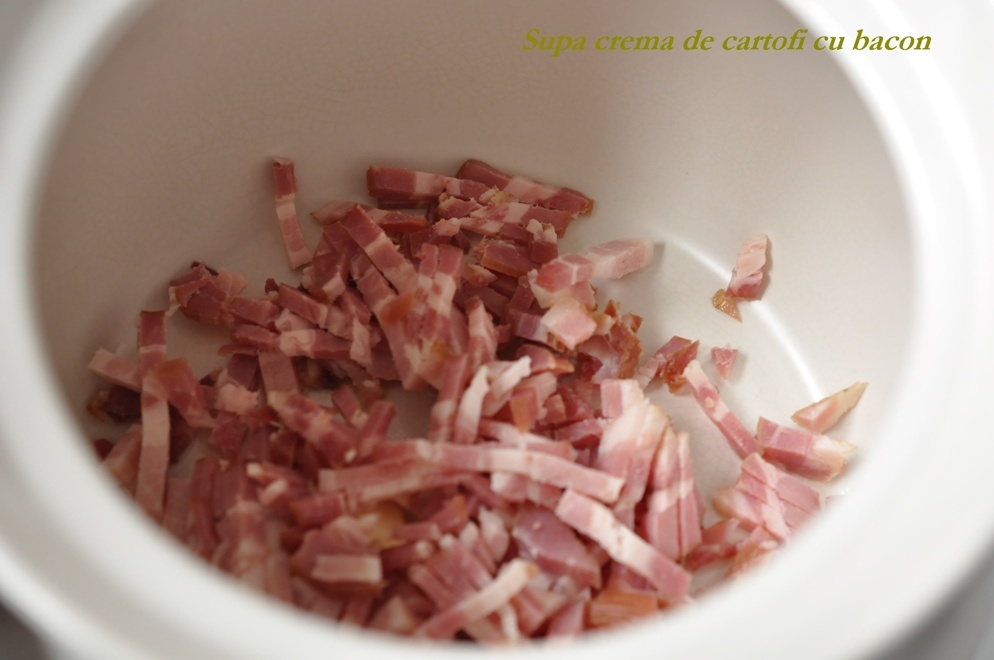 Supa crema de cartofi cu bacon