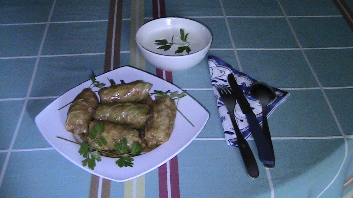 SARMALE  DELICIOASE  CU HRIBI SI CARNE