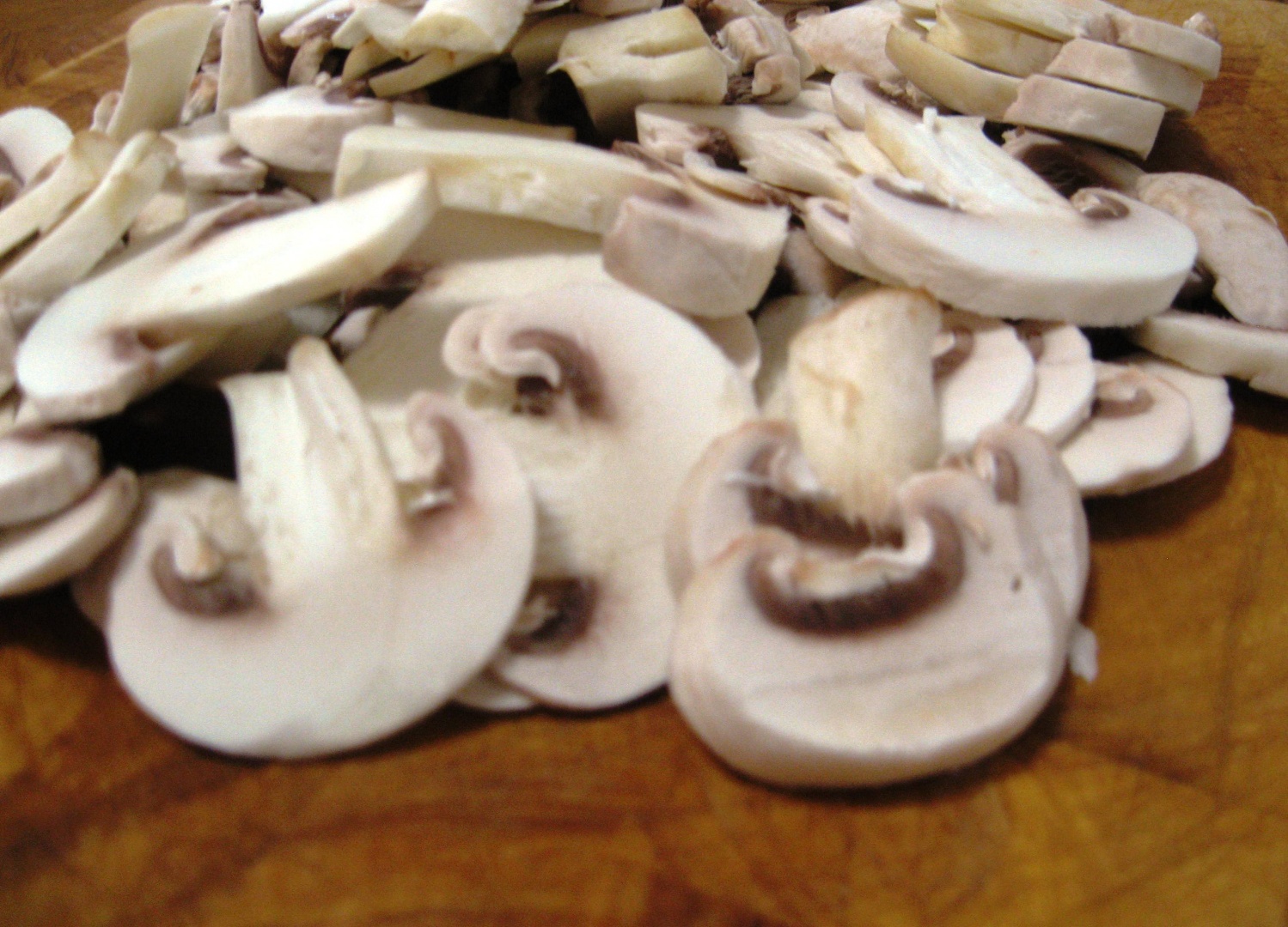 Piept de pui cu ciuperci si smantana