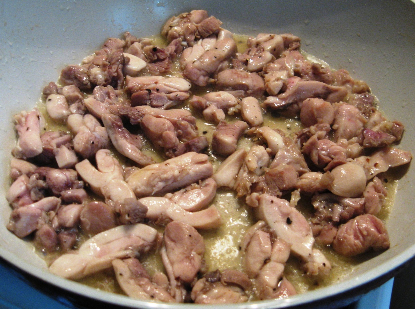 Piept de pui cu ciuperci si smantana