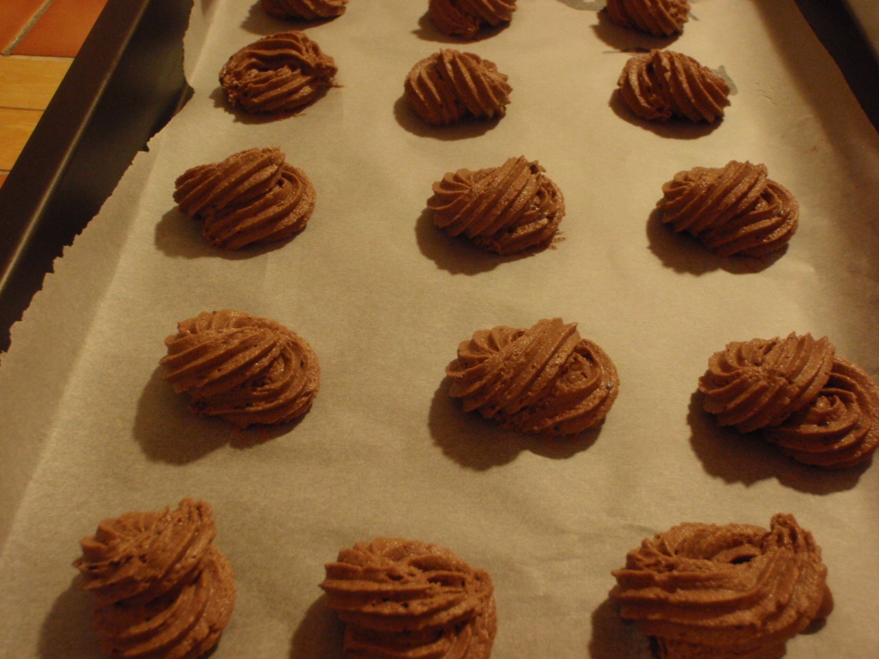 Biscuiti fragezi cu ciocolata