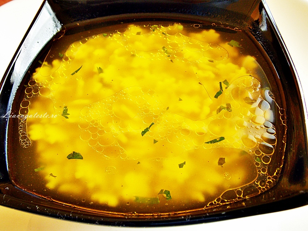 Supa pe gaina, crescuta la tara